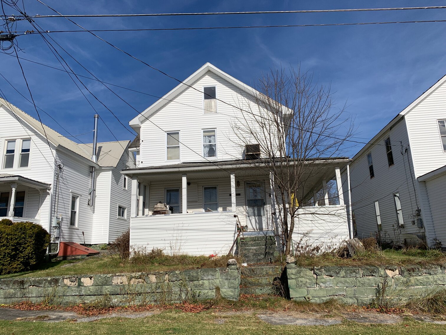 Image for SOLD $93,500 - 3 Story, 3 Bedroom Home Selling to the Highest Bidder