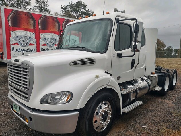 Image for Bank Seized 2019 Freightliner
