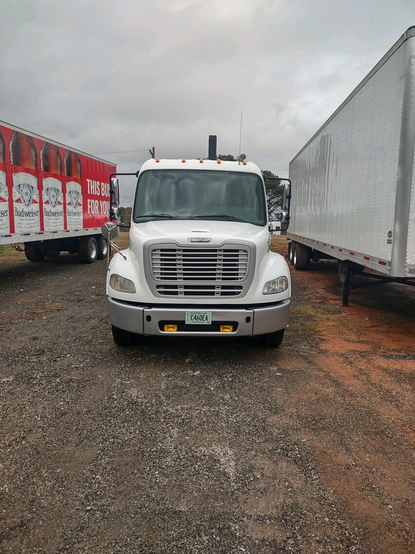 Image for Bank Seized 2019 Freightliner