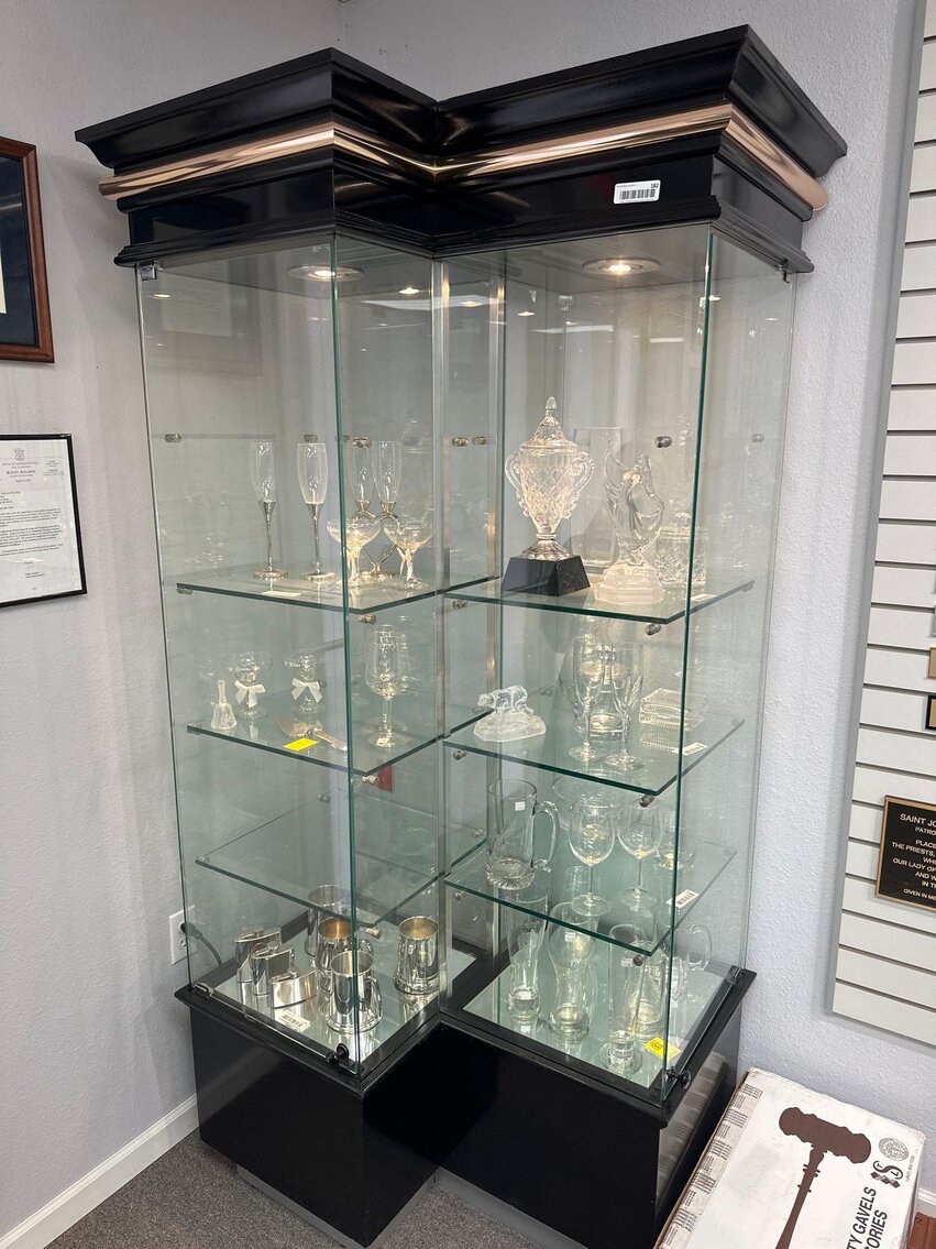 Image for Trophy and Engraving Shop - 1,000's of Items (Lewis)
