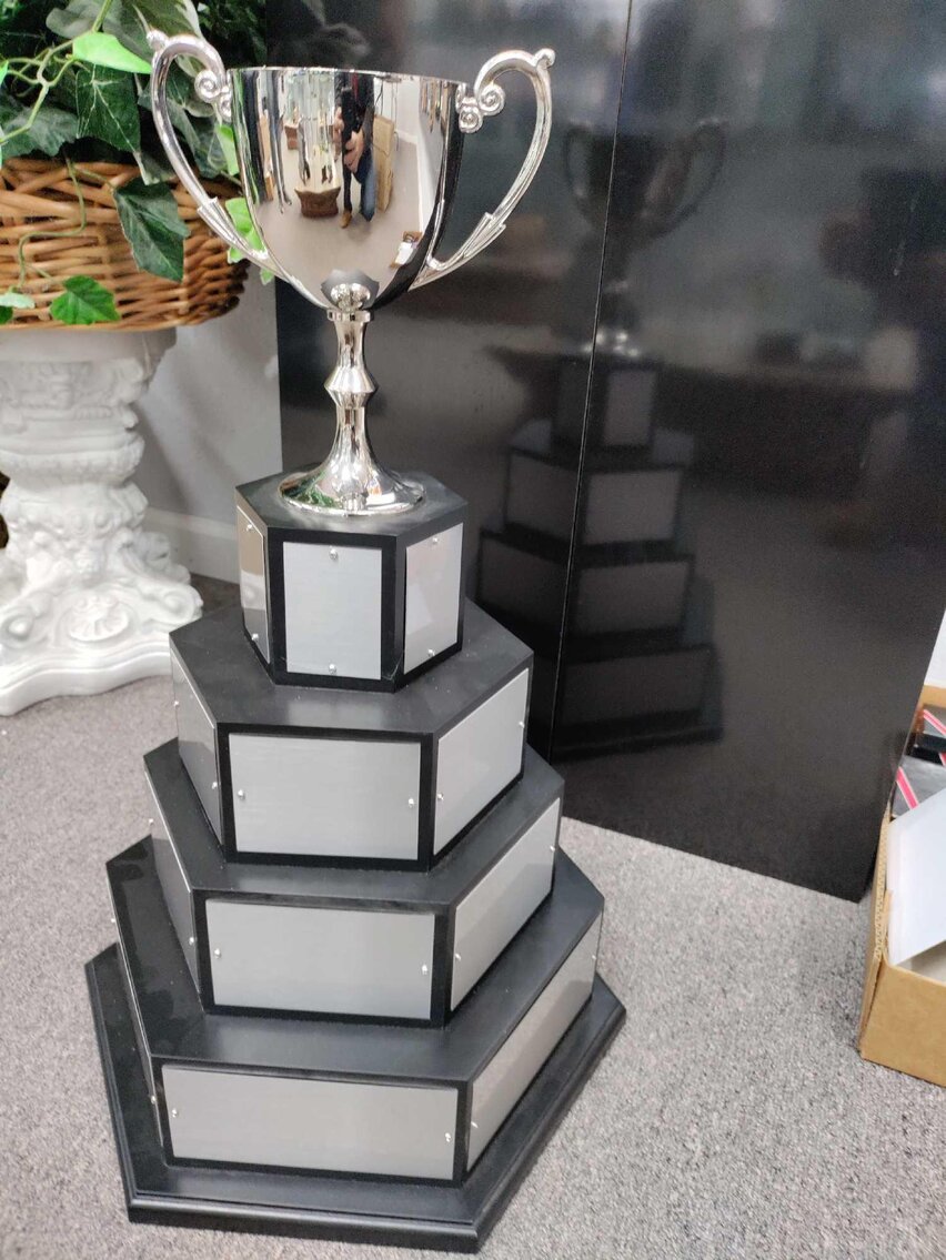 Image for Trophy and Engraving Shop - 1,000's of Items (Lewis)