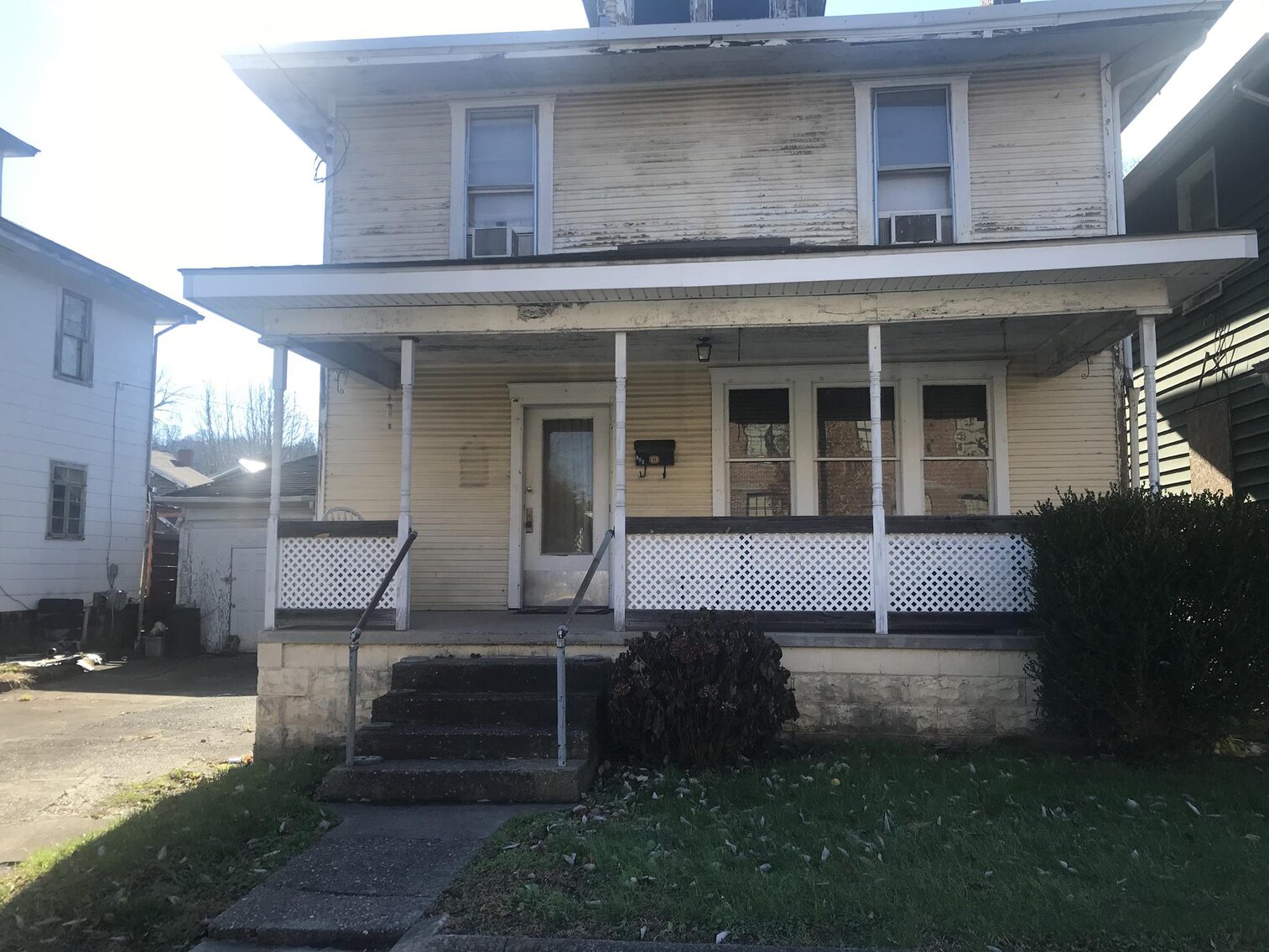 Image for SOLD $30,250 - 4 Bedroom in Charleston Selling to the Highest Bidder