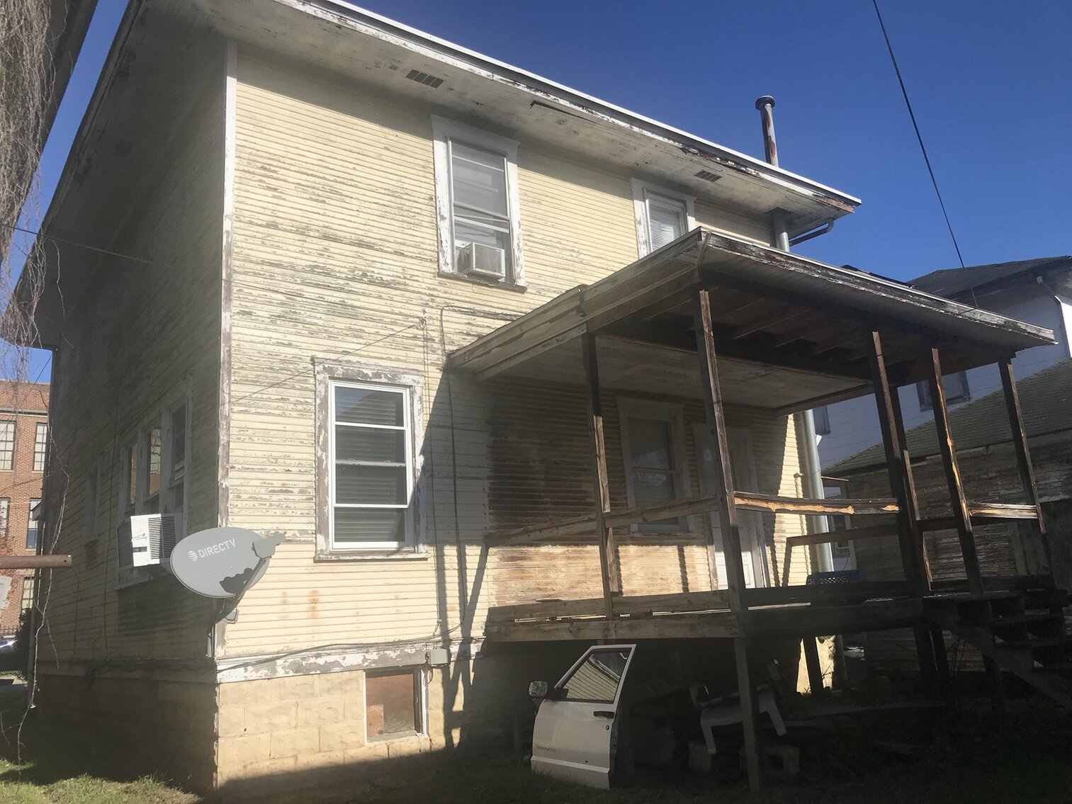 Image for SOLD $30,250 - 4 Bedroom in Charleston Selling to the Highest Bidder