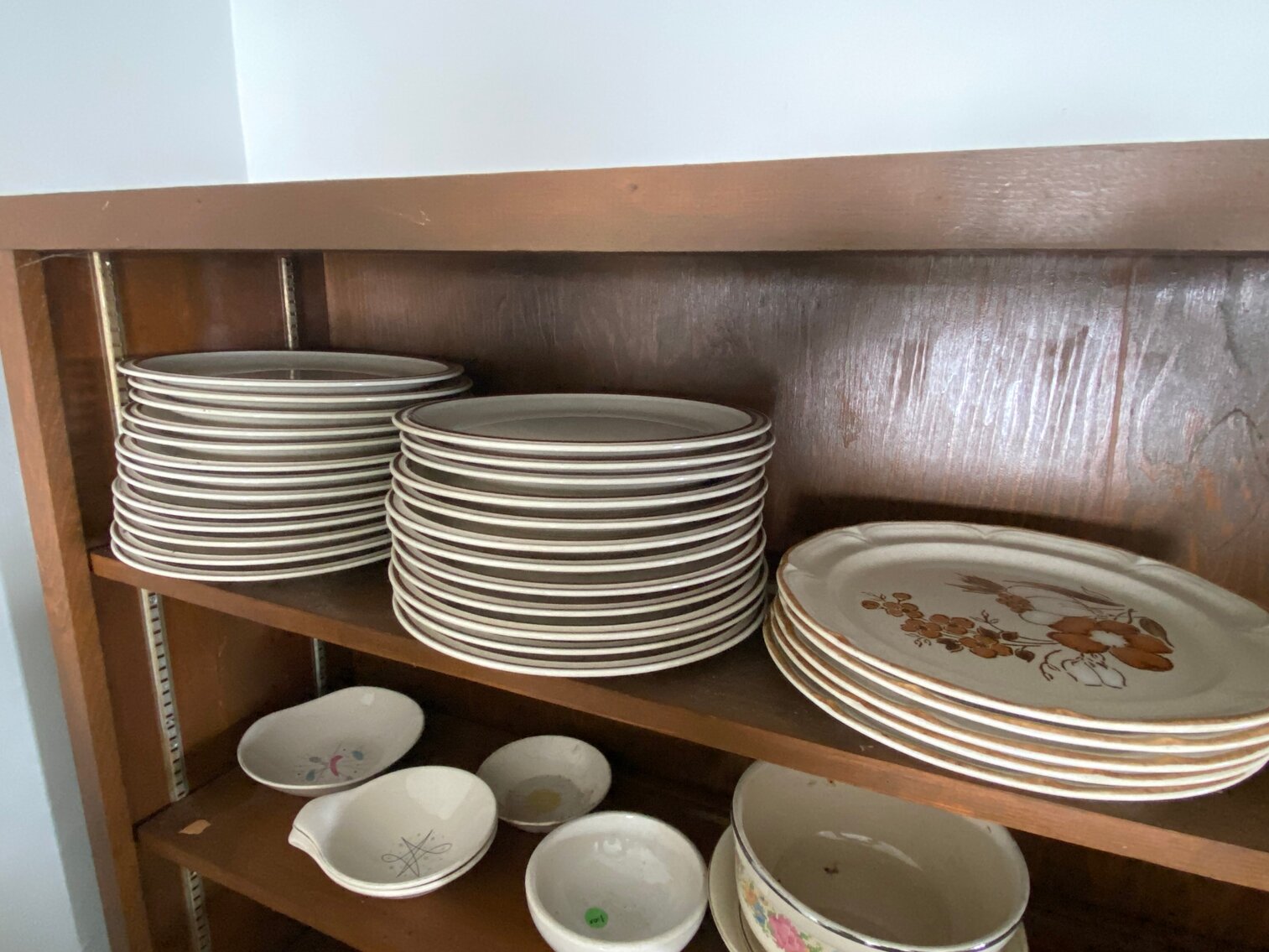 Image for Davis, WV – Antiques, Decorative Glass, Household Items, Quilts, & Much More!