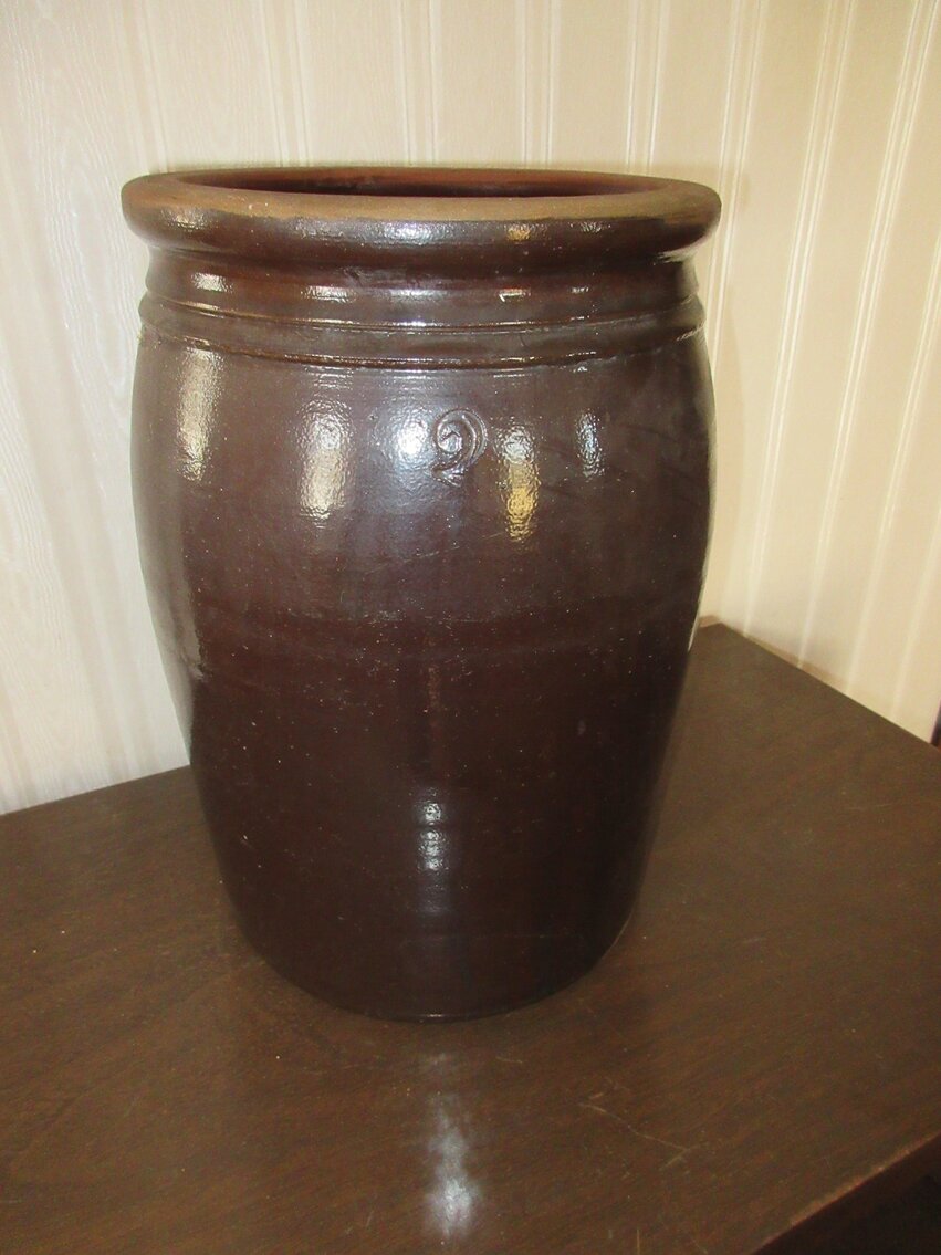 Image for Davis, WV – Antiques, Decorative Glass, Household Items, Quilts, & Much More!