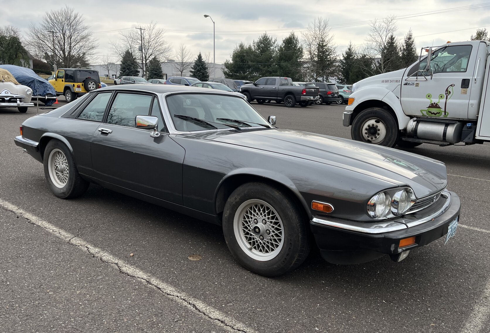 Image for Vehicles and Equipment | January 31, 2023 at 6:00 PM