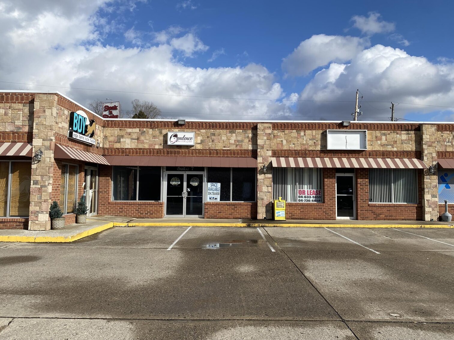 Image for SOLD $1,787,500 - Shopping Center on US-60 in Barboursville with Outstanding Revenue Stream