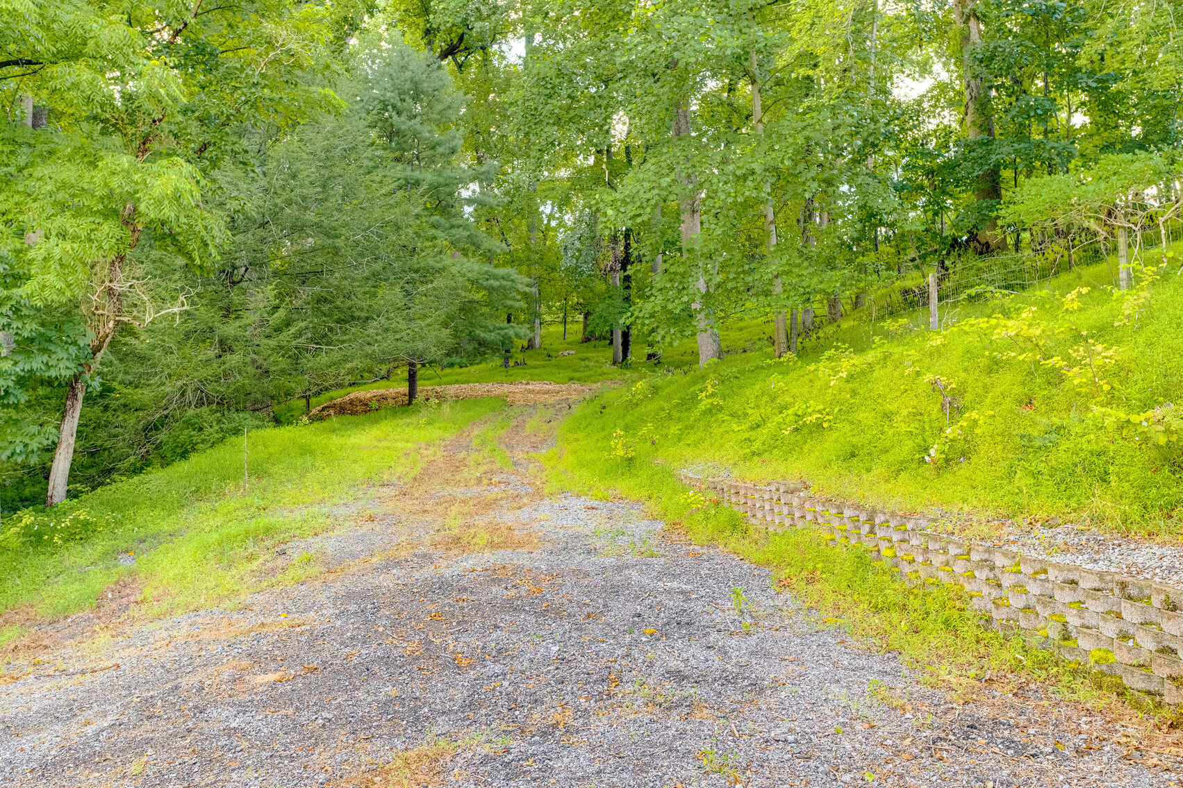 14941,14943,14945 York Road Sparks MD, 21152