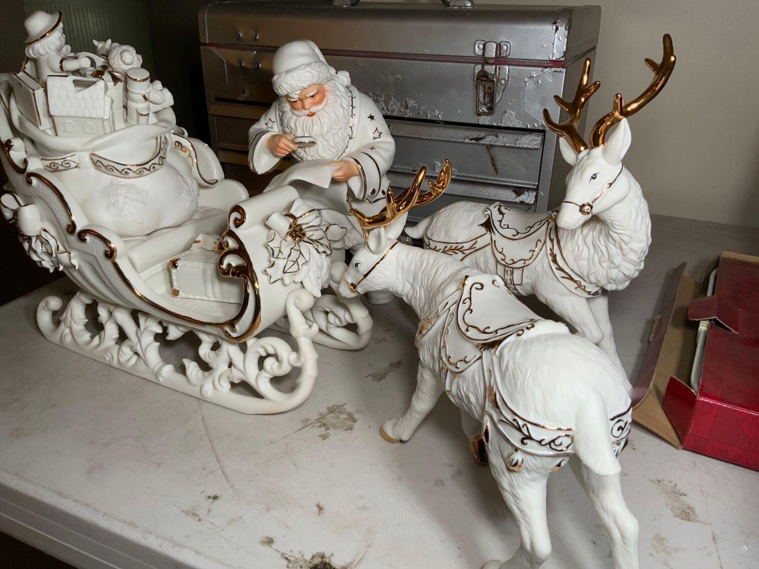 Image for Concrete Statues, Moped, Furniture, Glassware, Household