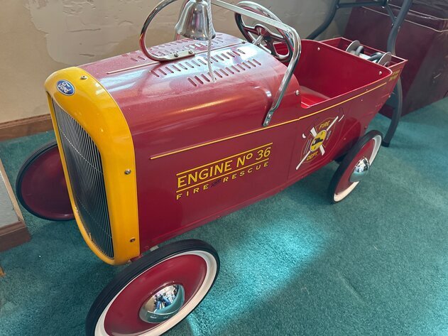 Image for Sunset Avenue Sale