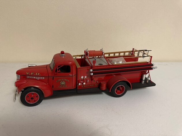 Image for Sunset Avenue Sale