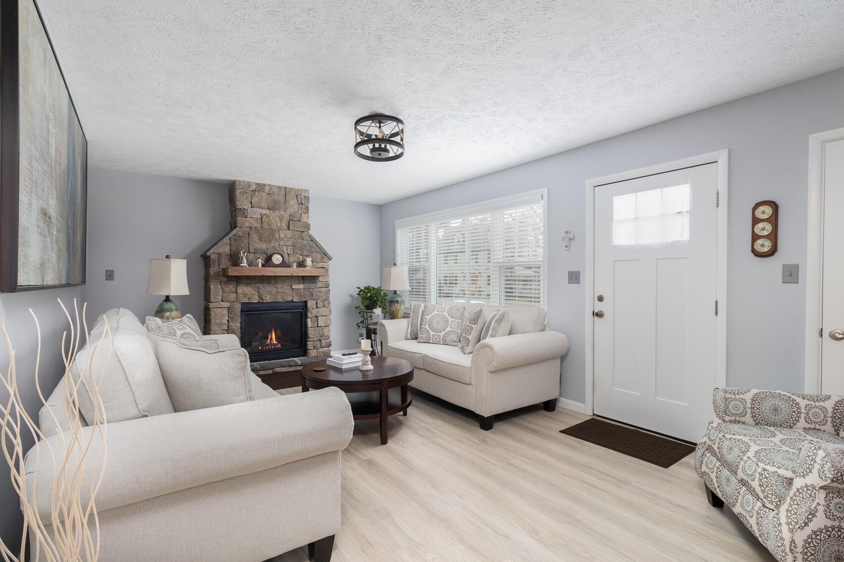 Image for SOLD $209,000 - Modern, Move-in Ready 3 Bedroom in Fairmont