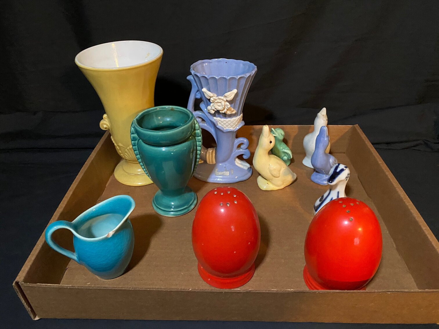 Image for Elkins, WV – Robinson Estate Auction: Antique & Modern Furniture, Pottery, Glassware, Collectible Electronics, and more!