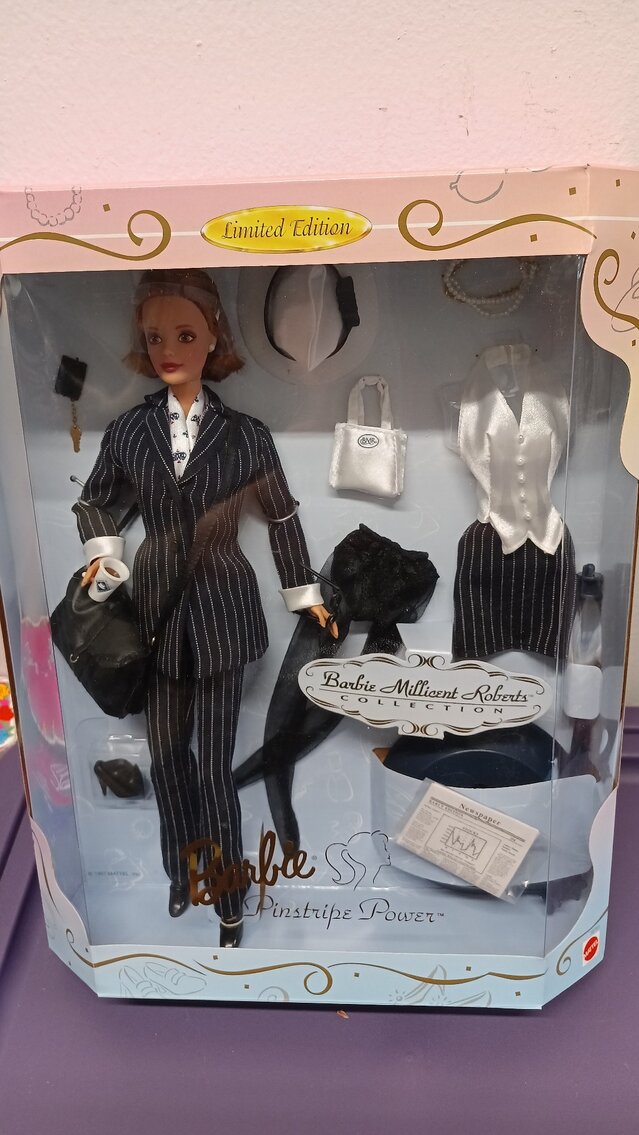 Image for St Albans, WV – Coins, Jewelry, Art Glass, Collectible Barbies!