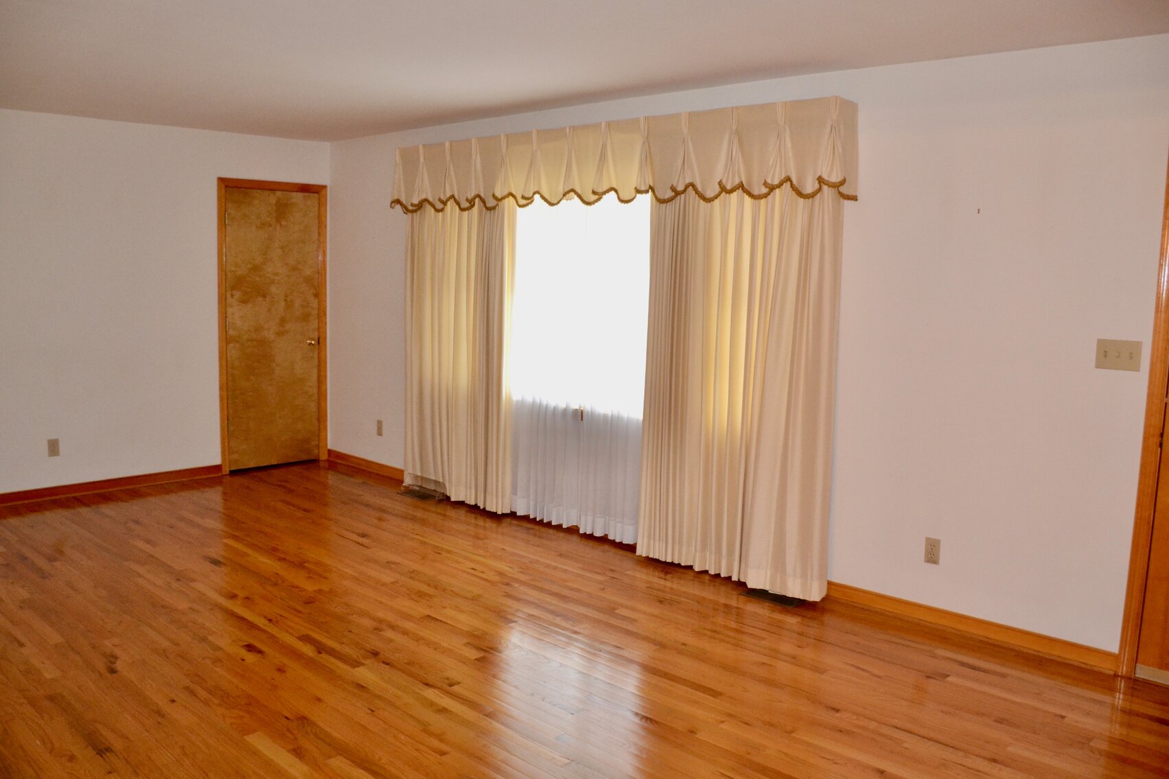 Image for Custom 3 BR/2.5 BA Brick Home w/Basement on 6.5 +/- Acres--Spotsylvania County, VA