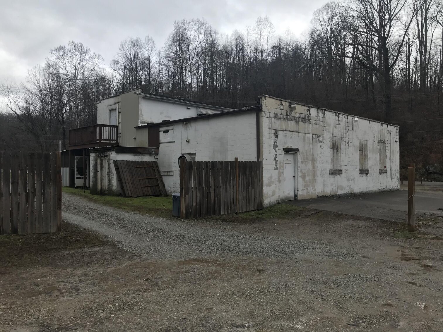 Image for SOLD $82,500 - Commercial Building with Apartment on 1 Acre