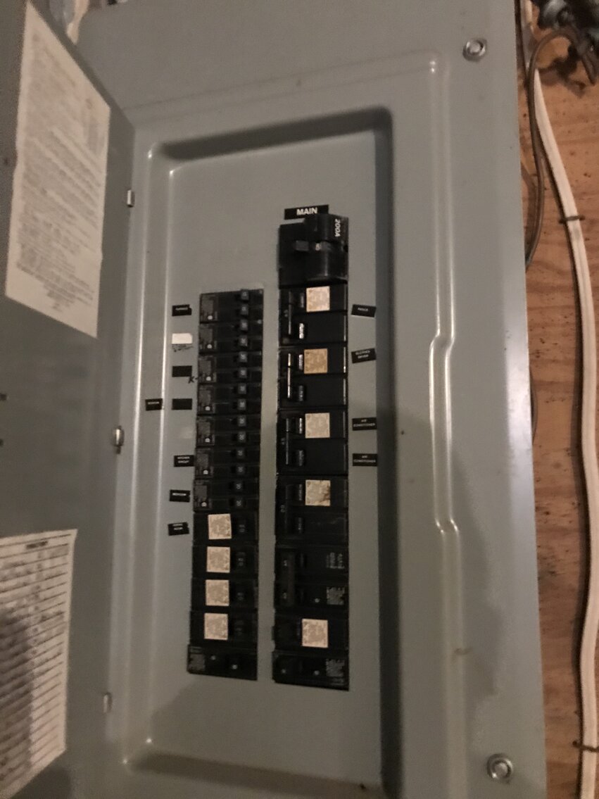 Image for SOLD $176,000 - Move-in Ready 5 Bedroom in St. Albans