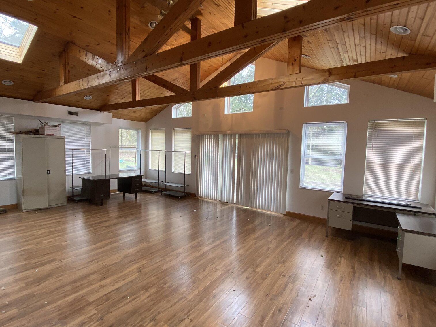 Image for SOLD $288,750 - Spacious 3 Bedroom on over 1 Acre in Maplewood Estates