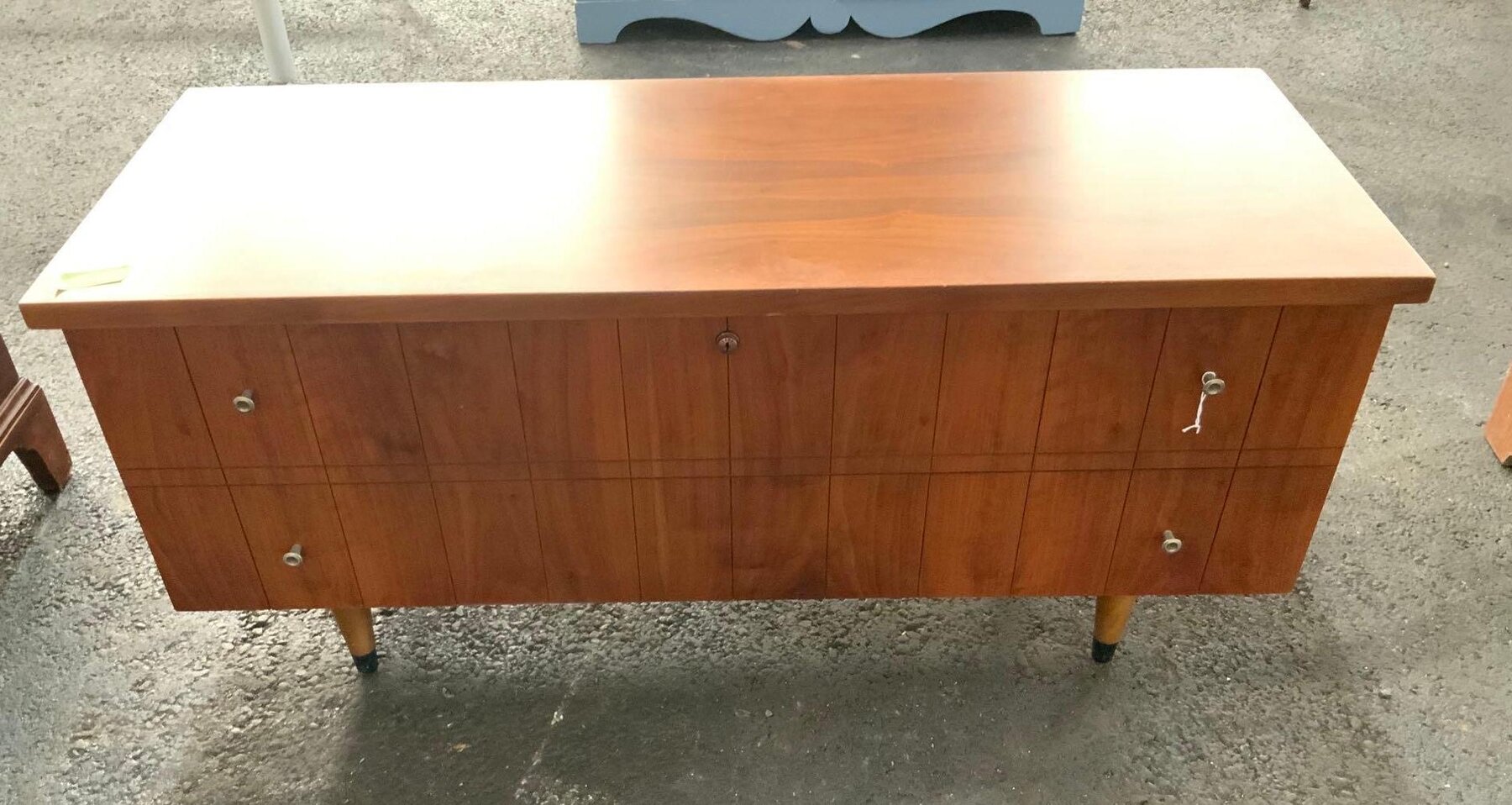 Image for Mid Century Modern Furniture, Southeast Asian Decorative Arts, Sewing Machines, Fabric, Glassware and China, Antiques