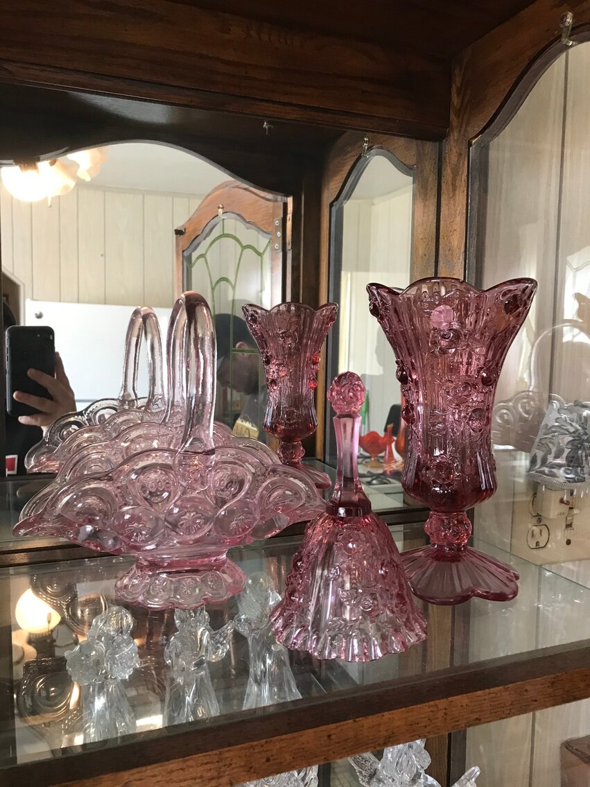 Image for Fredericktown, PA – Glassware, China, Quilts, Furniture, Household Items & Appliances