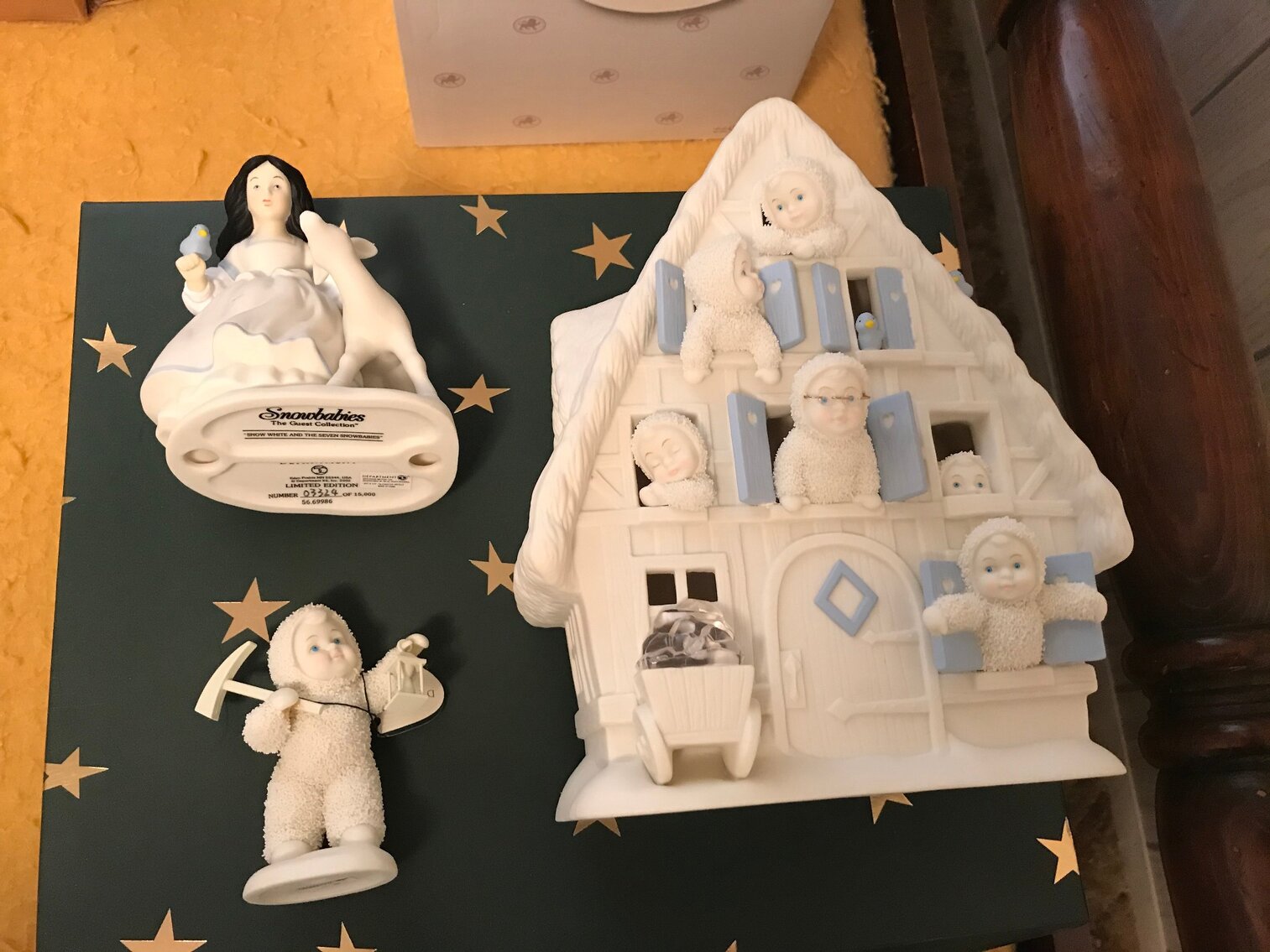 Image for Fredericktown, PA – Glassware, China, Quilts, Furniture, Household Items & Appliances