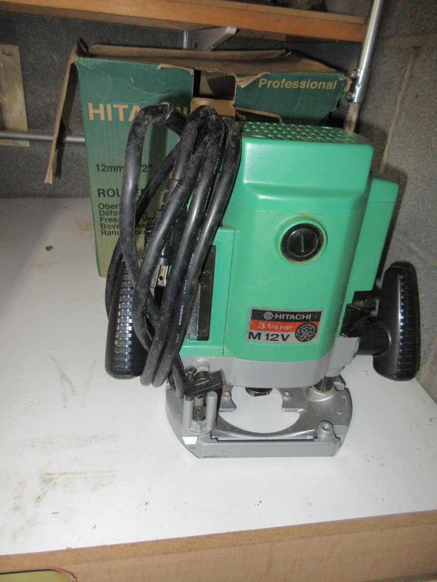 Image for Stonewood, WV – Estate Auction: Power Tools, Modern & Antique Furniture, Kitchen Items, Art & Collectibles, and More!