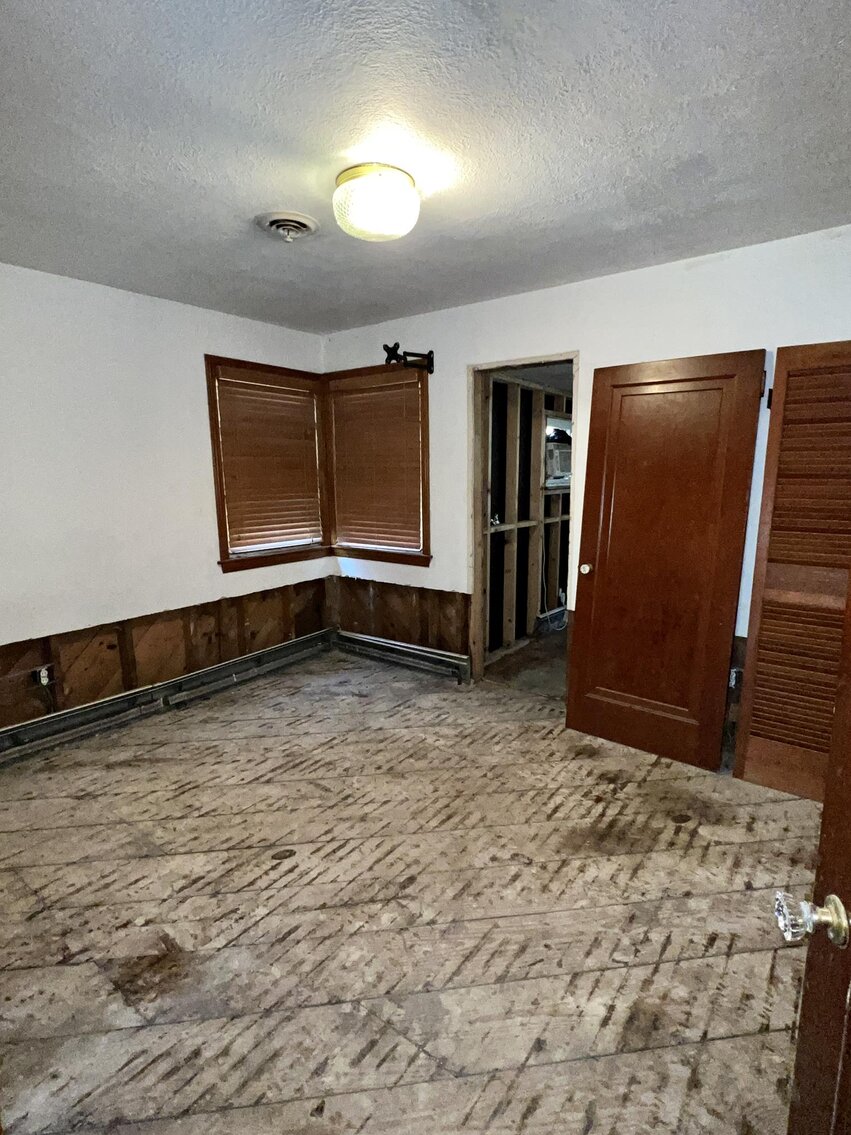 Image for SOLD - 2 Bedroom Project Home Selling to the Highest Bidder