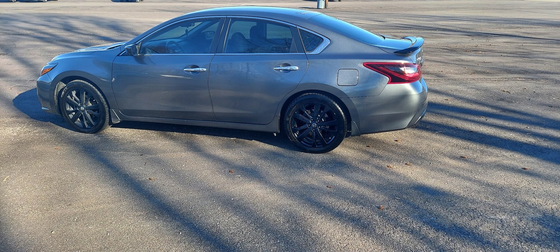 Image for St Albans, WV – ’17 Nissan Altima SR, 84’ Cadillac Seville, ’01 Jaguar XK8