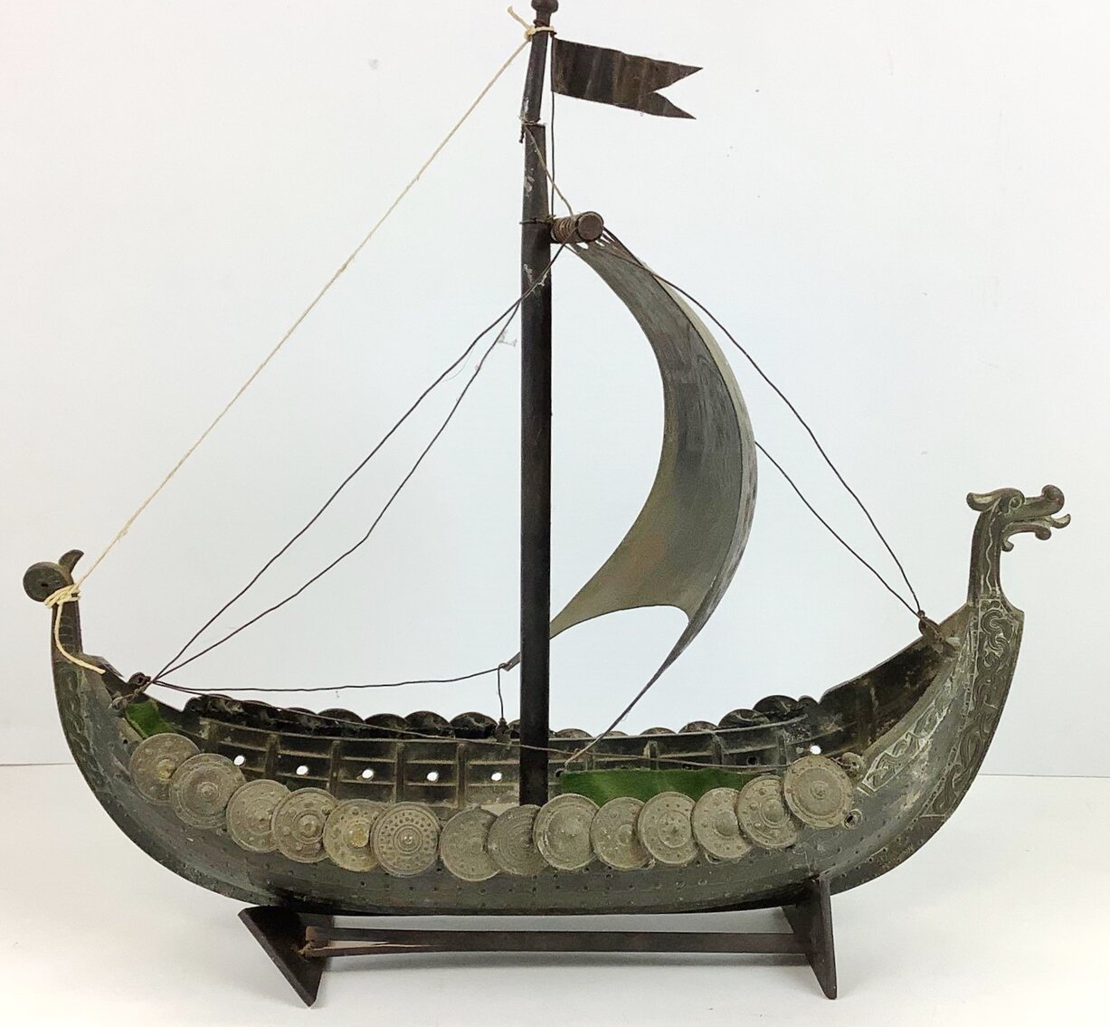 Image for Home & Decor | March 23, 2023 at 8:00 PM