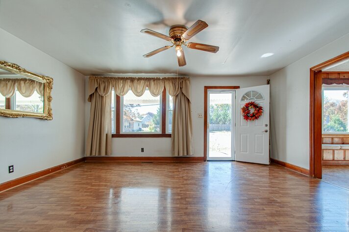 Image for Fairview 4.7 acres - Subdivision Potential - 3BR house