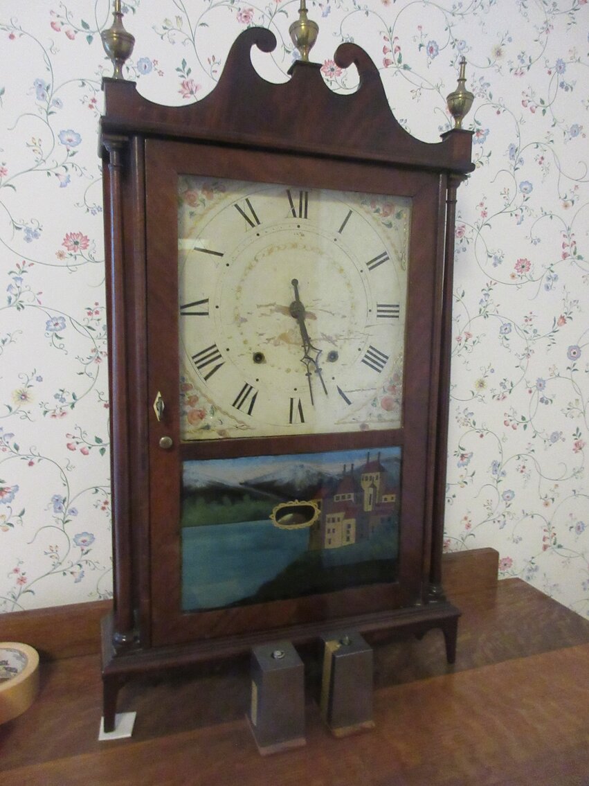Image for Morgantown, WV – Moving Auction: Modern & Antique Furniture, China, Glassware, Garage Items, and more!