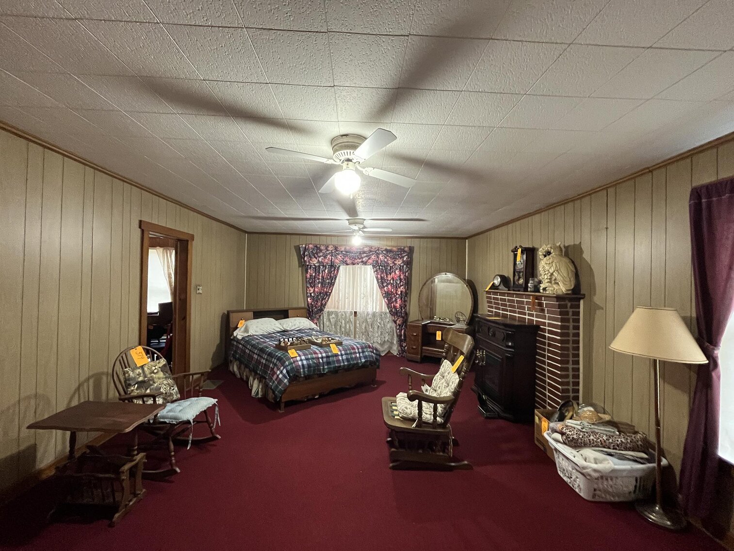 Image for SOLD $67,100 - 4 Bedroom with Oversized Garage