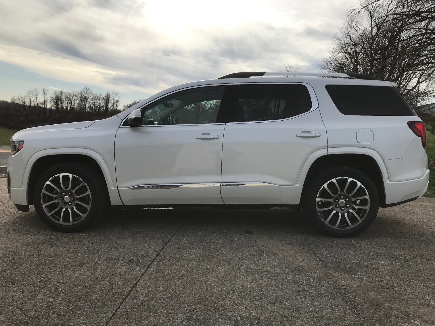 Image for Morgantown, WV – Walter Wymer Estate: Vehicles, Lawn Care Equipment, Huge Selection of Davis & Lynch Glass, Gun Safe, Ammo, Knives, Household Items, and more!