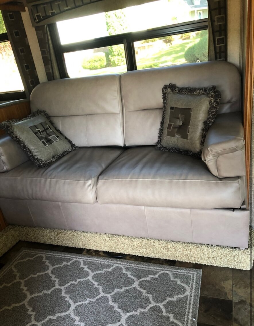 Image for Absolute Online Only 2016 31V Jayco Alante Motor Home