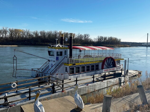 Image for River City Star - River Boat 1986 Skipperliner