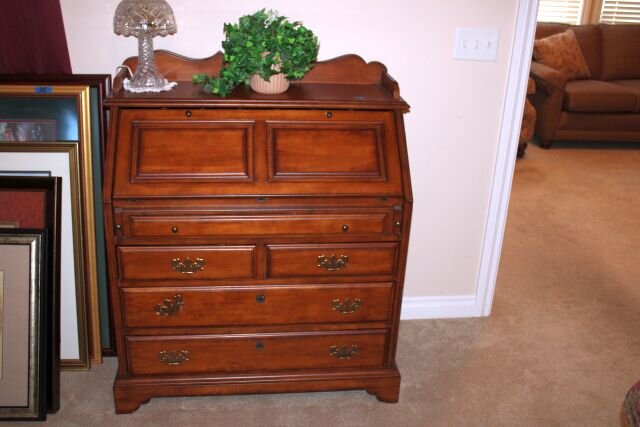 Image for FURNITURE-APPLIANCES-COLLECTIBLES