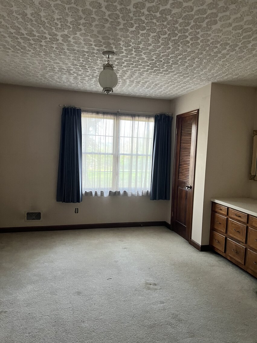 Image for Commissioner's Sale - Brick Home with 21 Acres