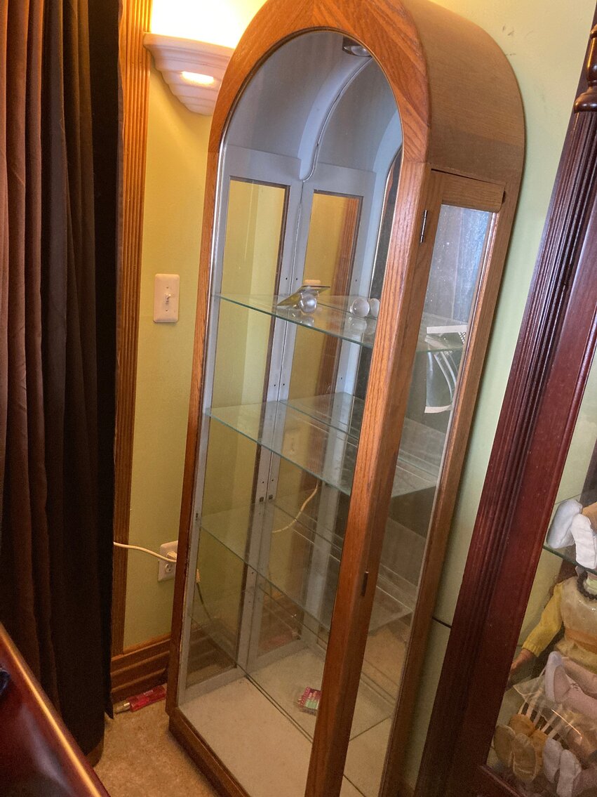 Image for Markleysburg, PA – Estate of Ricky Devault: Dolls, Clocks, Glassware, Lawn/Garden Items, and more!