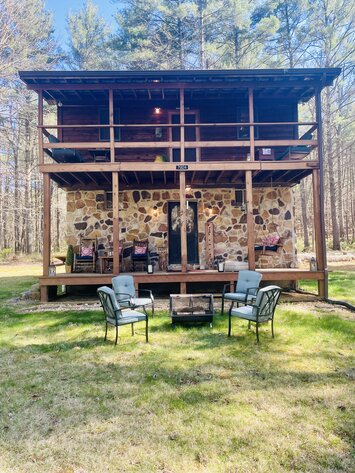 Image for Quaint Cabin on 11 acres