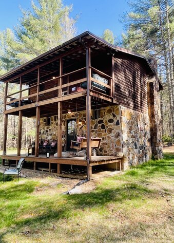 Image for Quaint Cabin on 11 acres