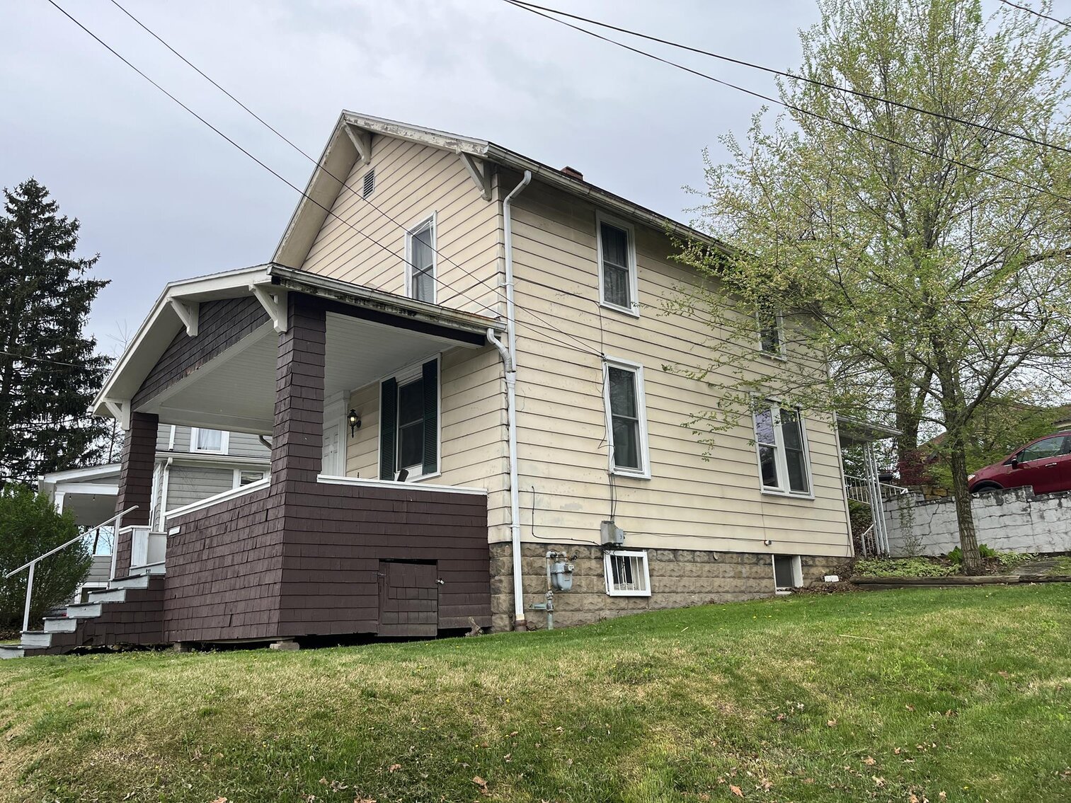 Prime 3 Bedroom Student Rental in Downtown