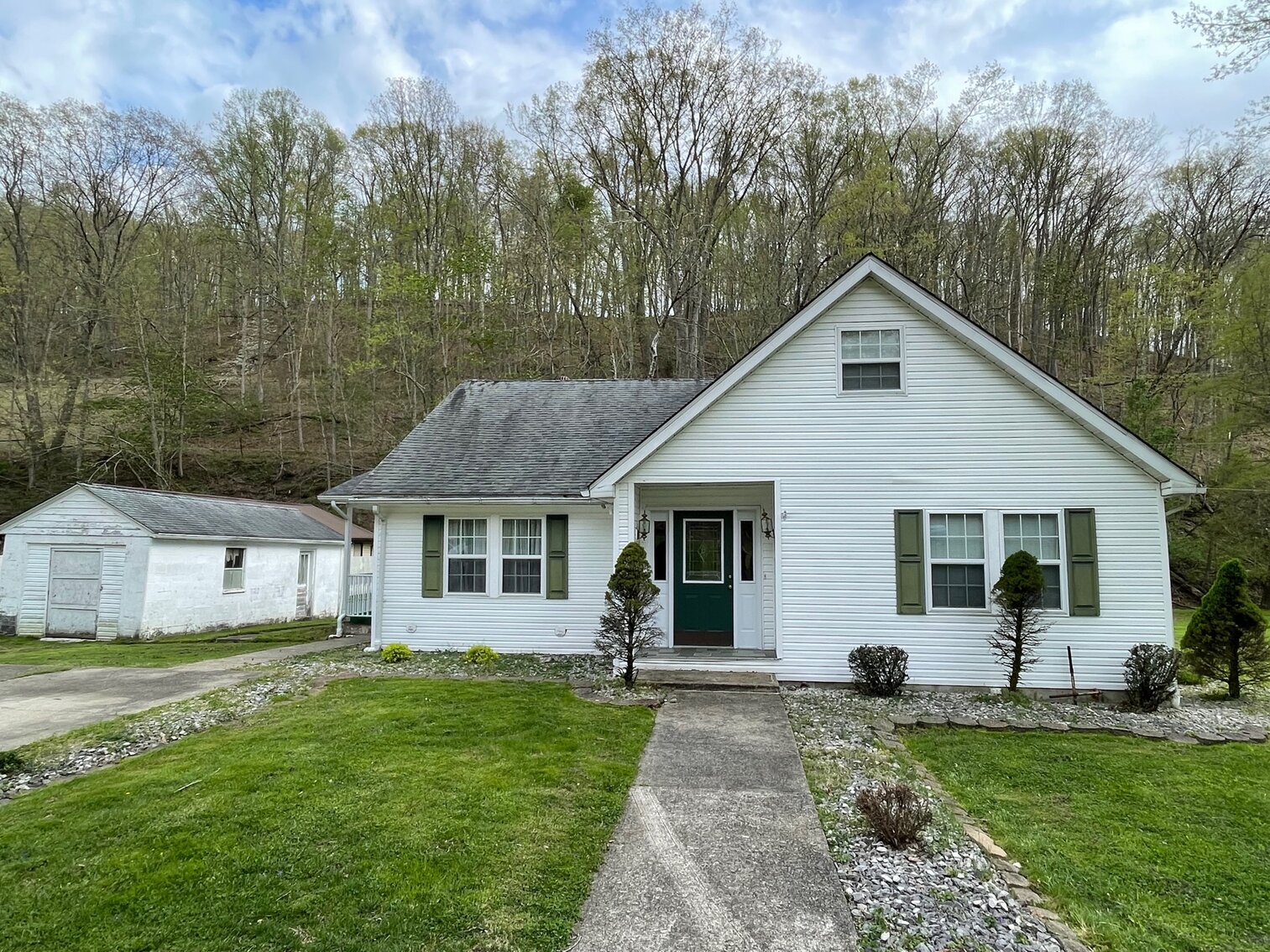 Image for SOLD $143,000 - Move-in Ready 3 Bedroom with Workshop