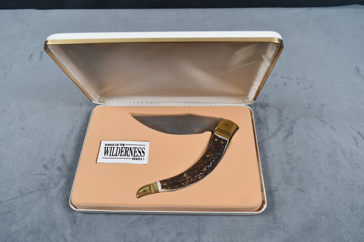 Image for Quality Collector Knife Auction