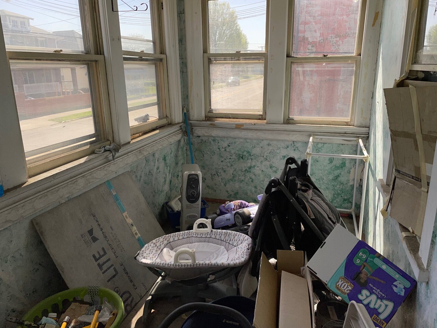 Image for SOLD $42,900 - 4 Bedroom home with Detached Apartment