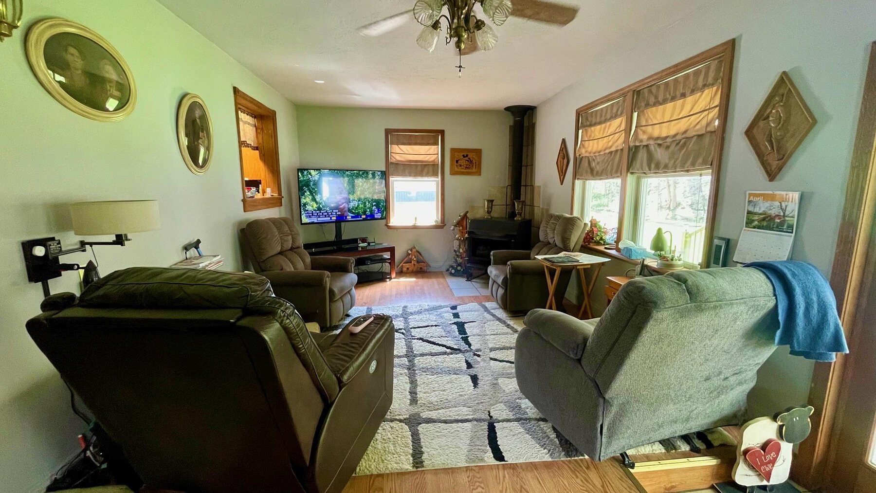 Image for SOLD $231,000 - Spacious 3 Bedroom on 1 Acre