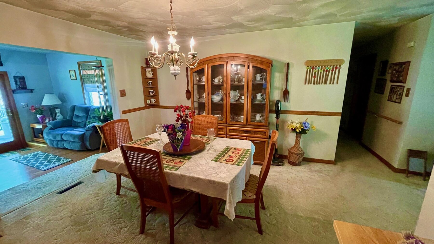 Image for SOLD $231,000 - Spacious 3 Bedroom on 1 Acre