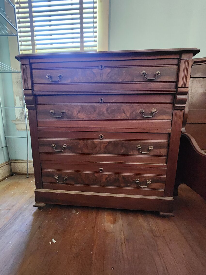 Image for Kenbridge VA Live On-Site Auction Estate of Grace and Lee Marshall