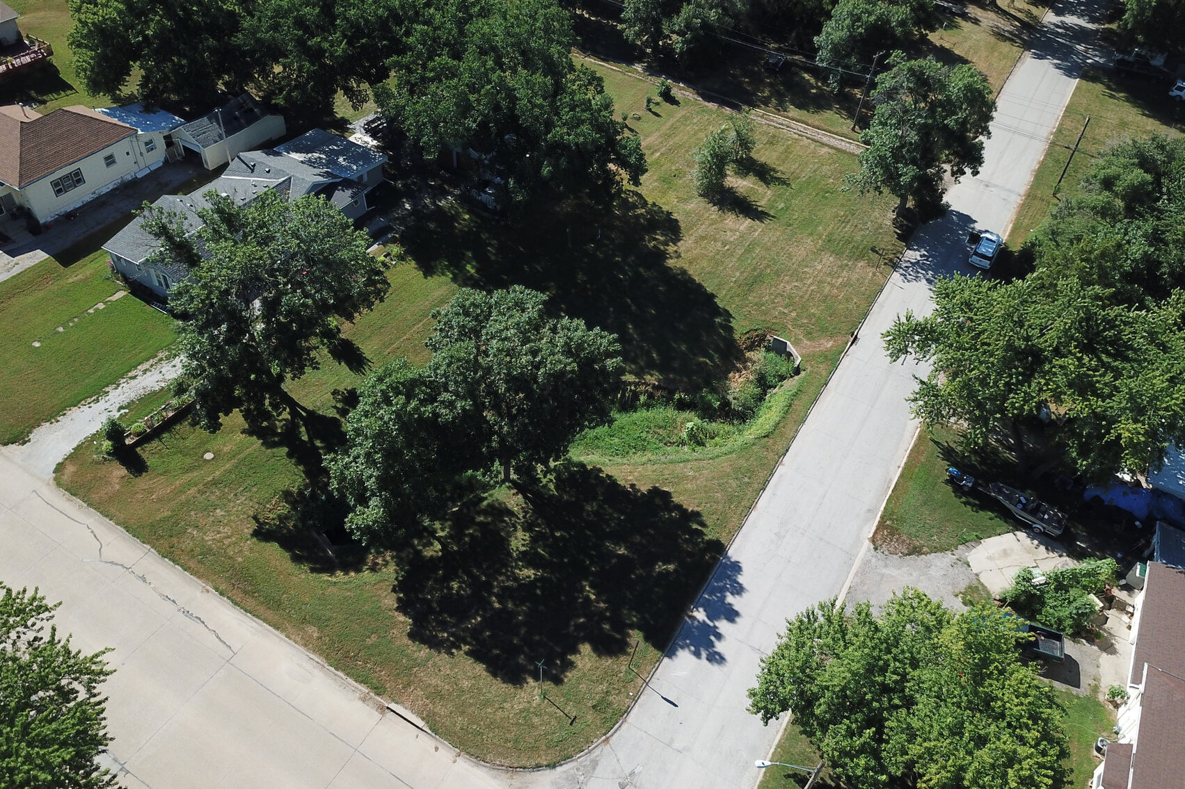 Image for Schaardt Auction Team with Burrows Tracts Real Estate. 138 S 10th Street Online Only Real Estate Auction