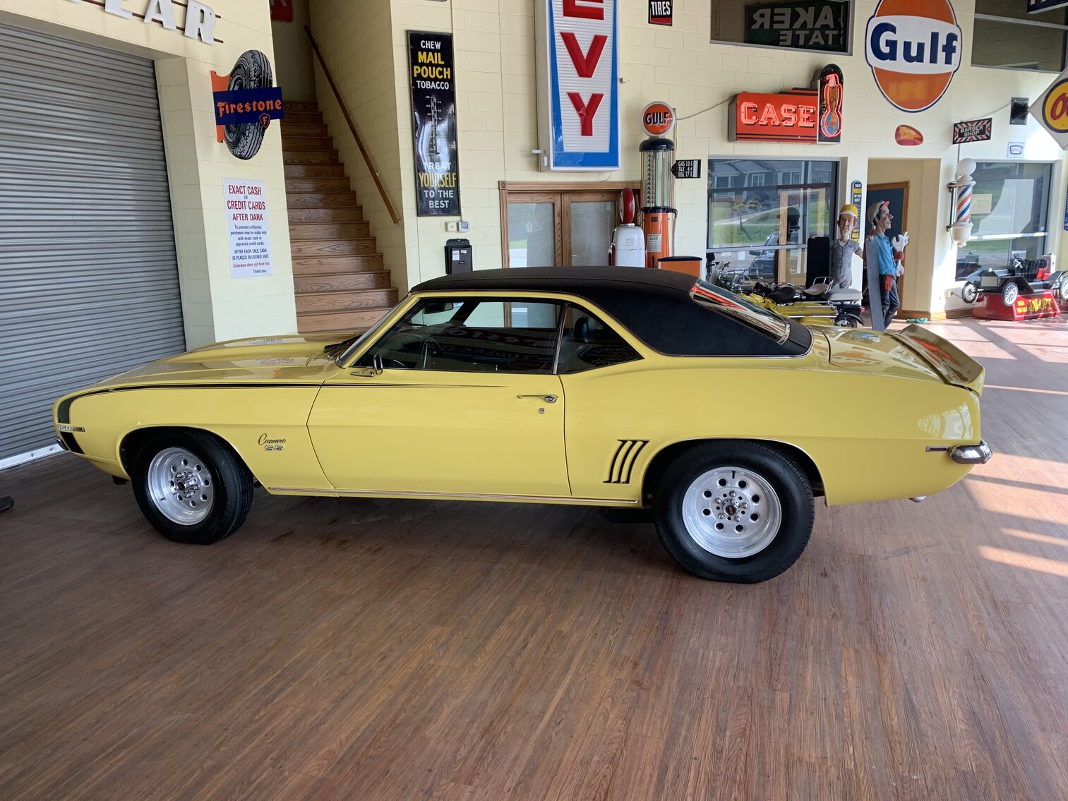 Ripley, WV HUGE Auction! 1969 Camaro SS, Automotive/Petroleum Signs