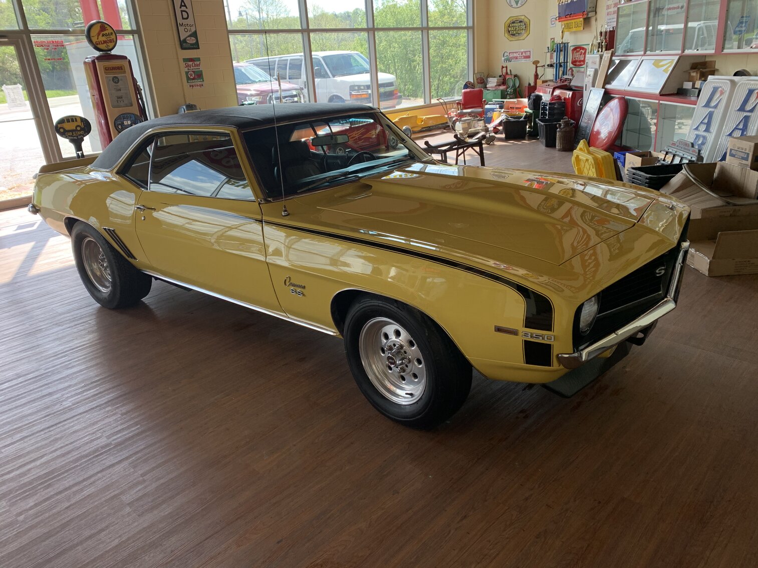 Image for Ripley, WV – HUGE Auction! 1969 Camaro SS, Automotive/Petroleum Signs & Collectibles, Pedal Cars, Antiques, Nostalgia, and More!